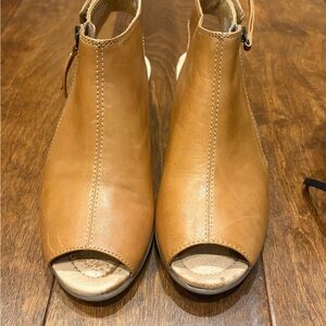 Earth Tan Peep-Toe Mules